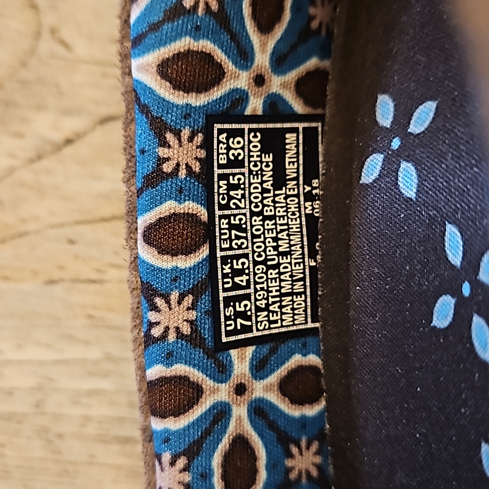 Sketches - Womens Moccasins - Picture 5 of 5